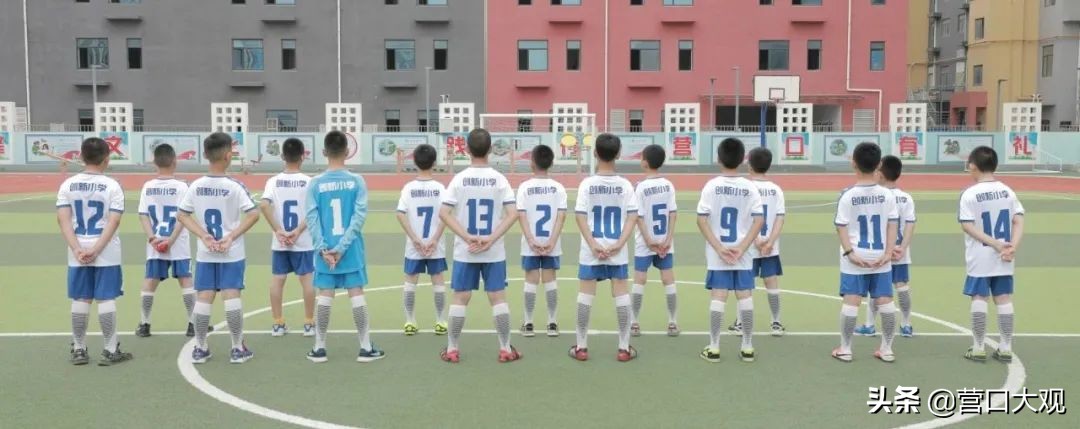 校园足球联赛西乌小学生,小学校园足球联赛夺冠信息报道