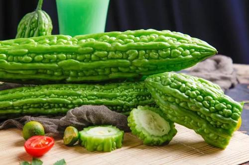 苦瓜怎样做才能减少苦味,苦瓜怎么做才会脆而不苦