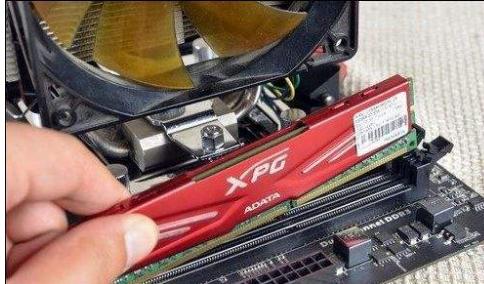 win7电脑开机自动启动软件关闭,电脑无法启动如何重装系统win7