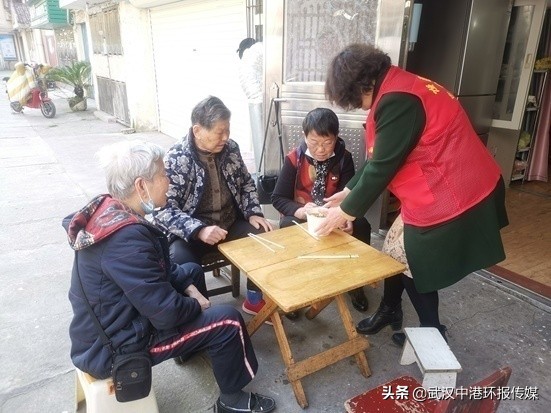 鄂州市江城社区：共享义仓进恒通友情恒通家味浓