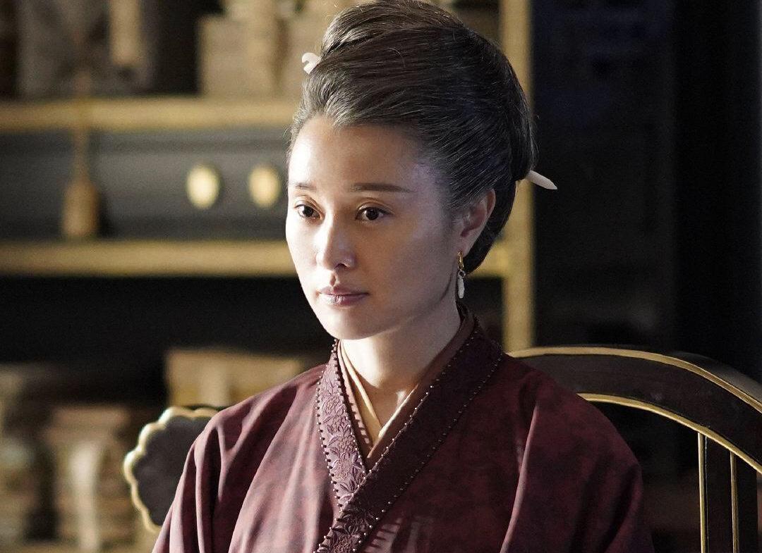 吴越演的凌玲最后离婚了吗,我的前半生吴越扮演小三被骂