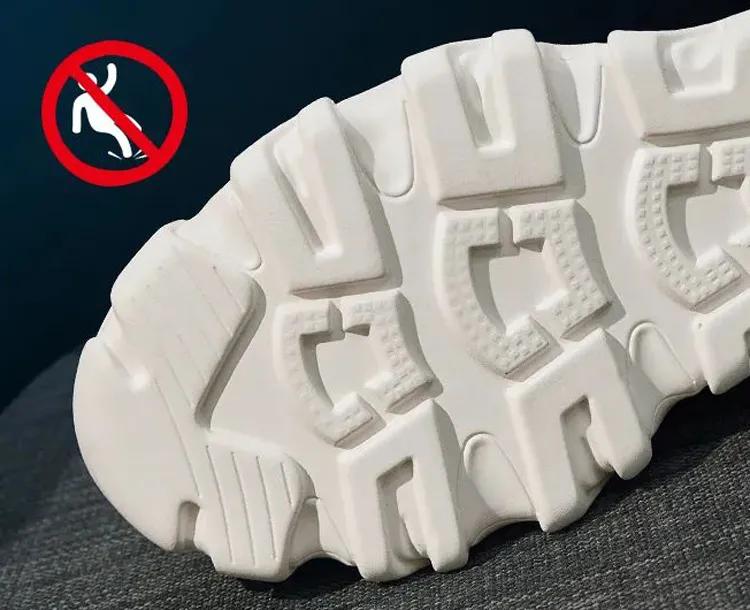 谁说小白鞋土这样穿又酷又美,2021流行的小白鞋显瘦又百搭