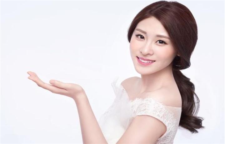 张碧晨鼻子怎么了,张碧晨鼻子怎么那么难看