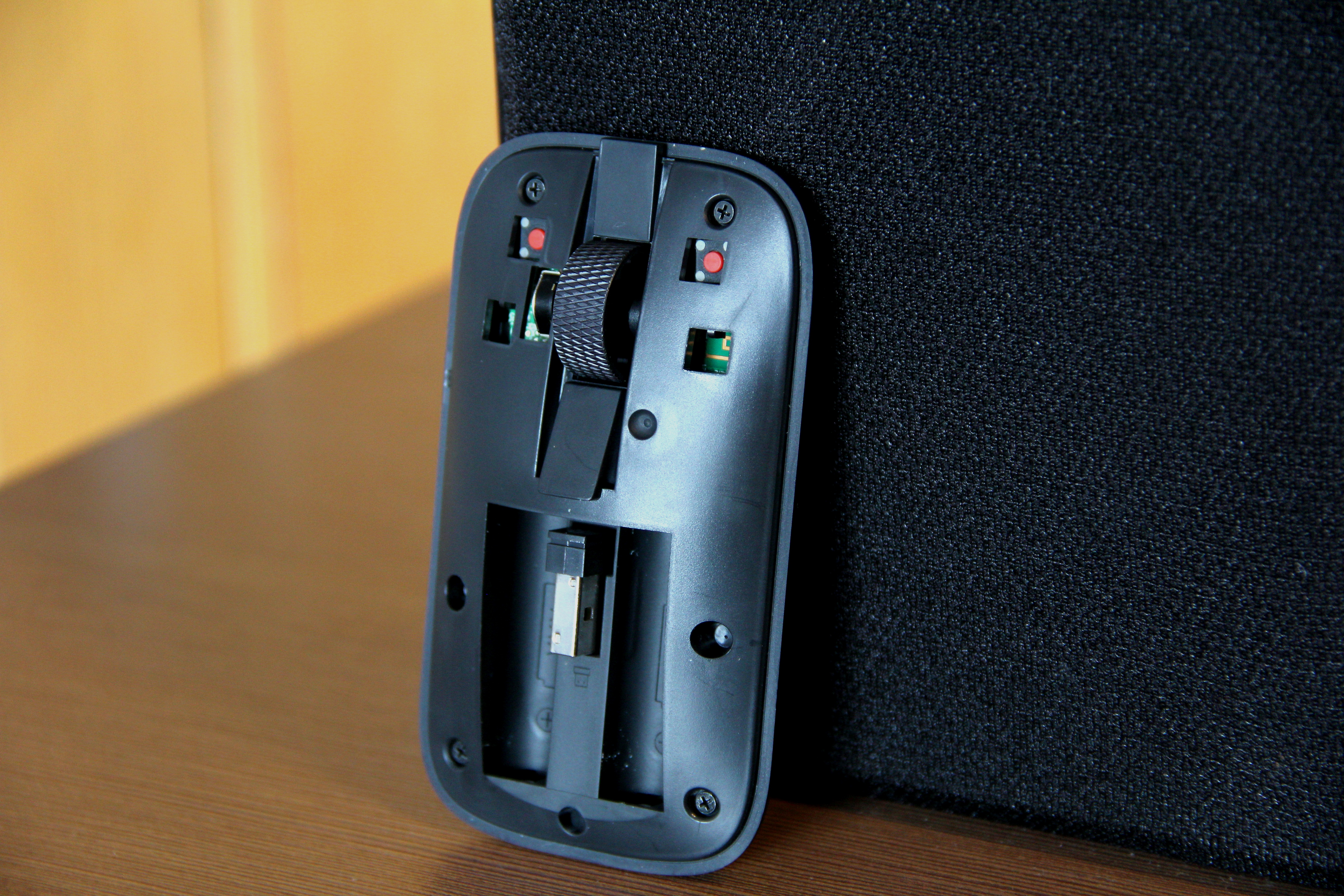 办公鼠标雷柏570,雷柏m550和m700哪个好