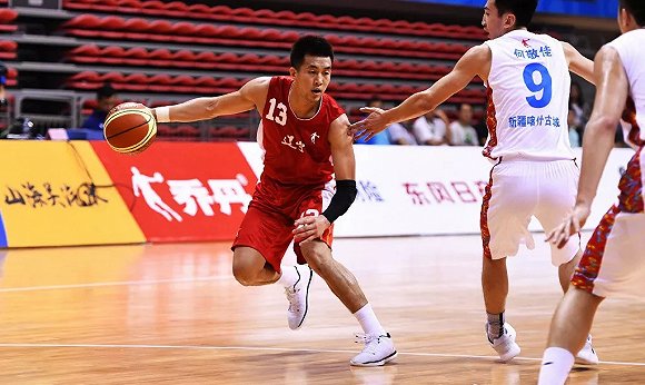 曾与安踏比肩的巨头,安踏和特步现状