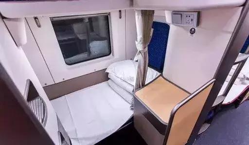 高铁高级软卧有多舒服,高铁软卧怎么睡觉