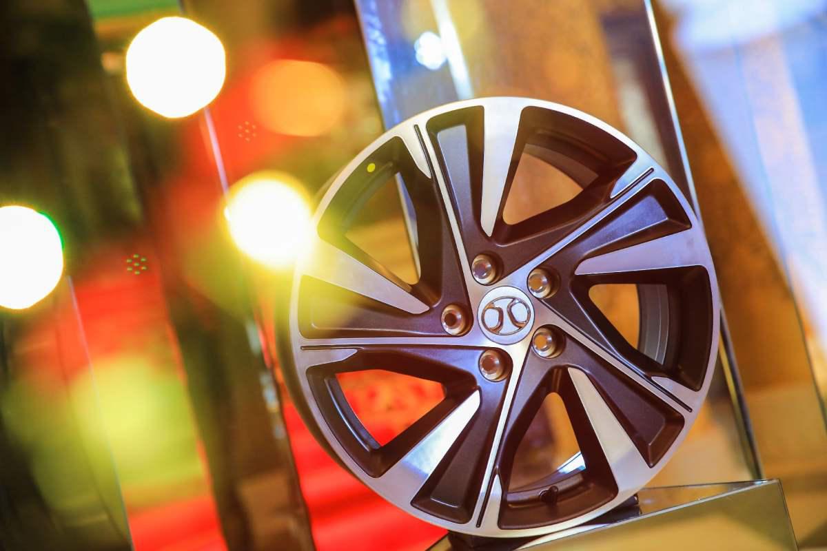 凯迪拉克历代车标,最丑五大车标凯迪拉克