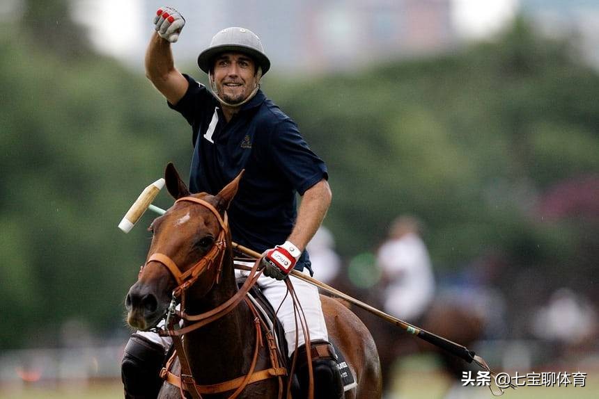 切赫打冰球在哪个俱乐部,切赫现在的职业