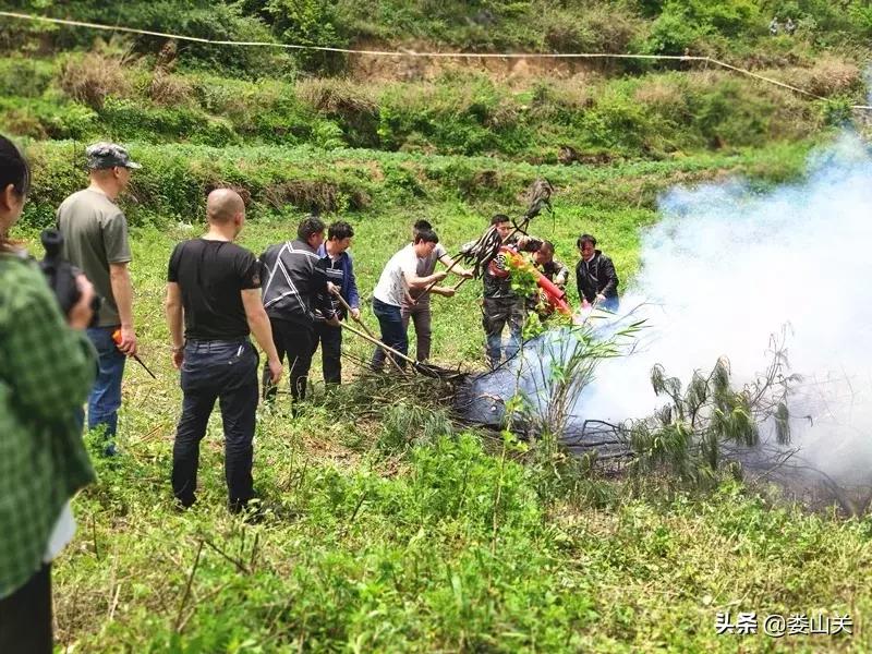 寺台子村火灾,凉风垭事故