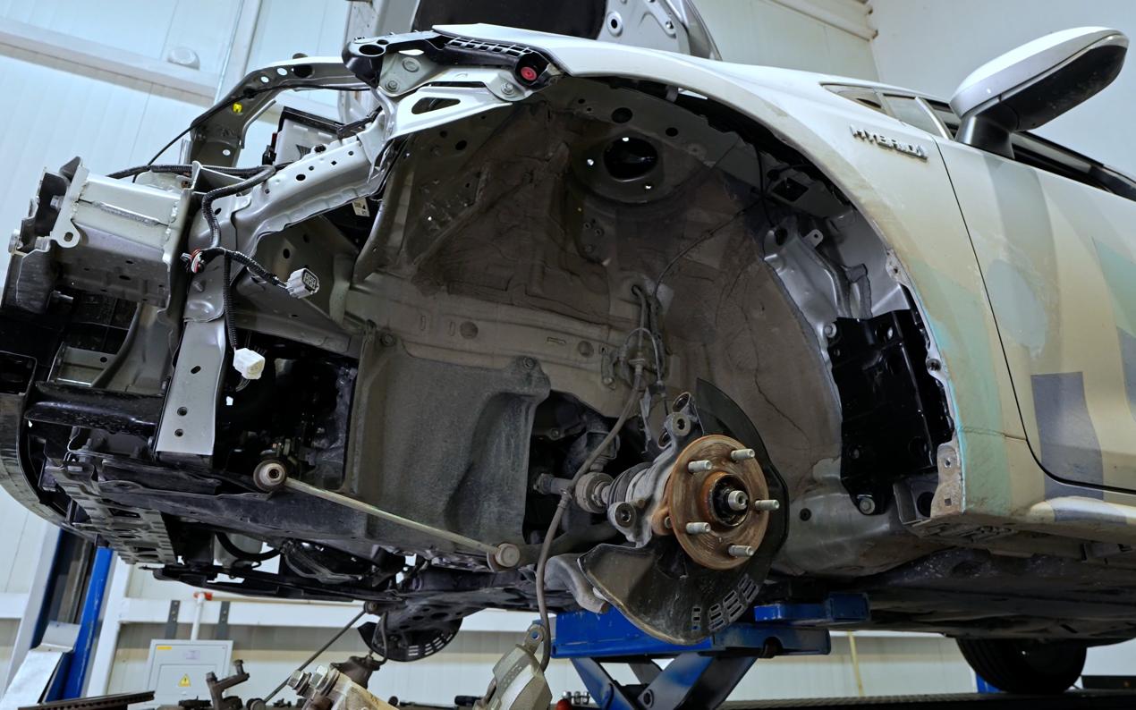 丰田雷凌双擎耐用度视频,丰田雷凌开不坏的车