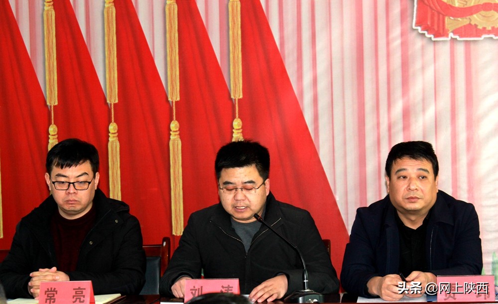 蒲城爱心捐赠物资,爱心企业给大荔捐赠物资