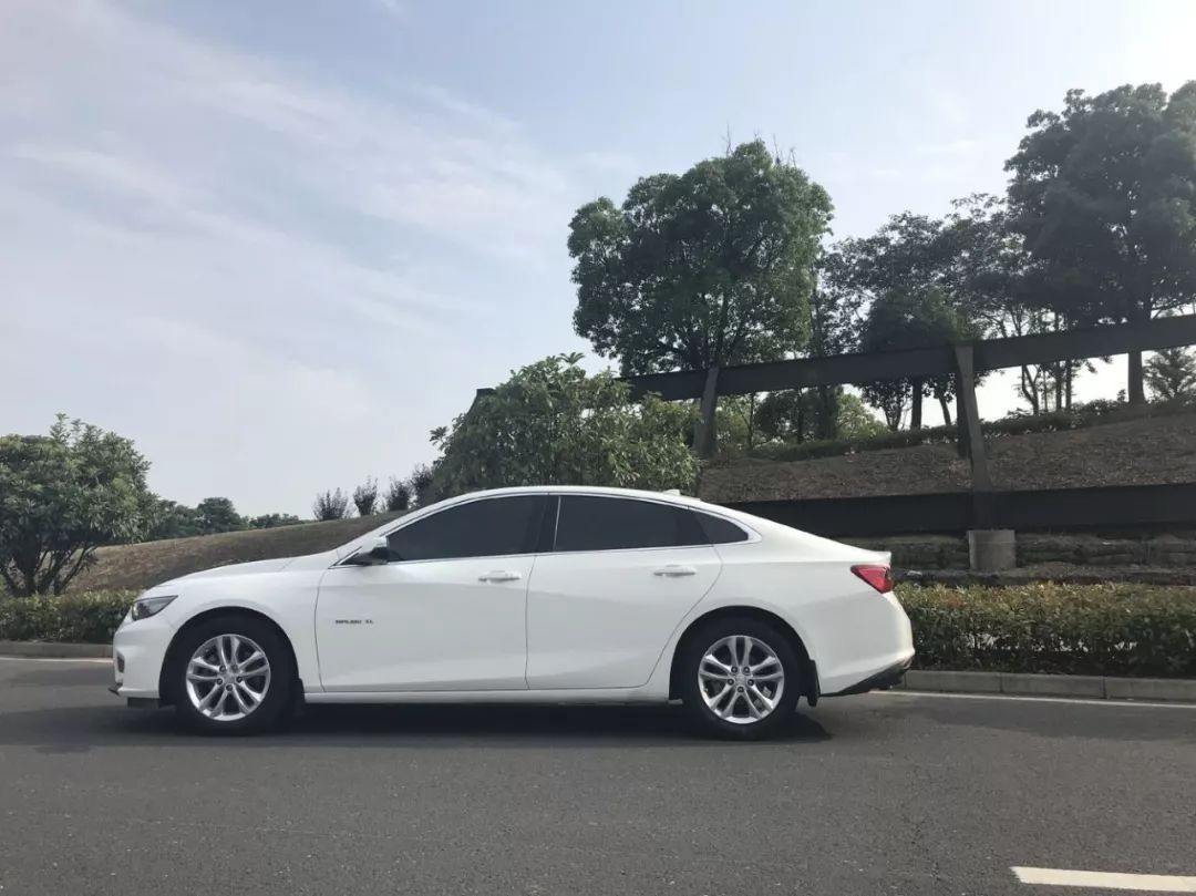 16万就能买的混动b级车车长近5米7,车长近五米轿车