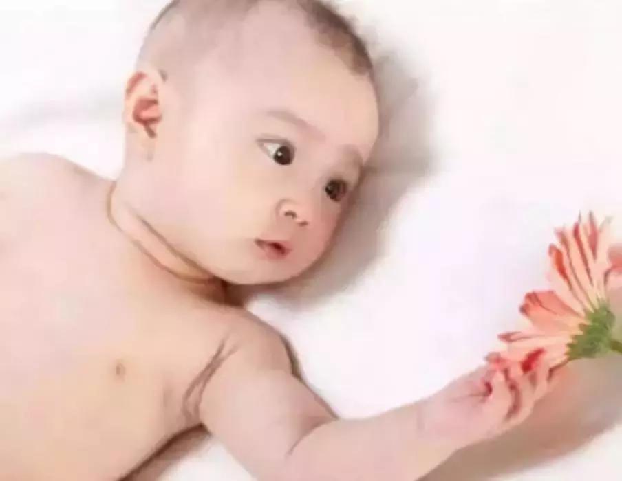 湿疹总是反复教你一招搞定它,湿疹太难缠了