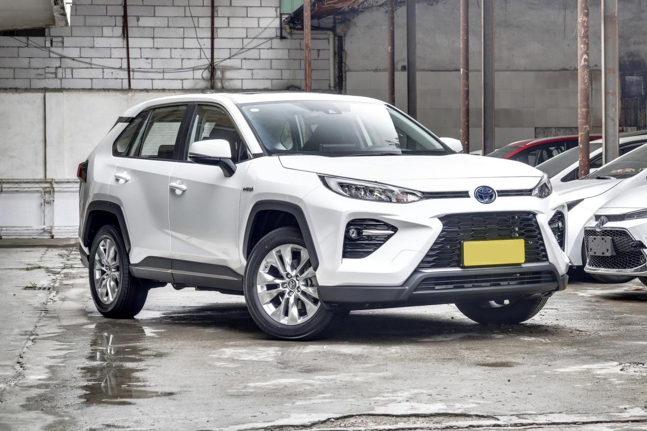 不想烂大街这三款冷门suv颜值在线,推荐最耐开的小型suv