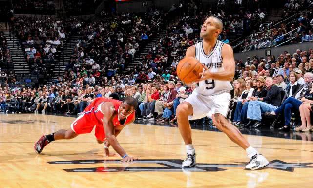 “唯快不破”帕克曾是内线之王，法国跑车接班邓肯开创先河