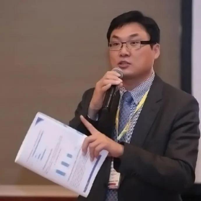 鲍毓明回应性侵养女案例,鲍毓明涉嫌性侵养女会怎么样