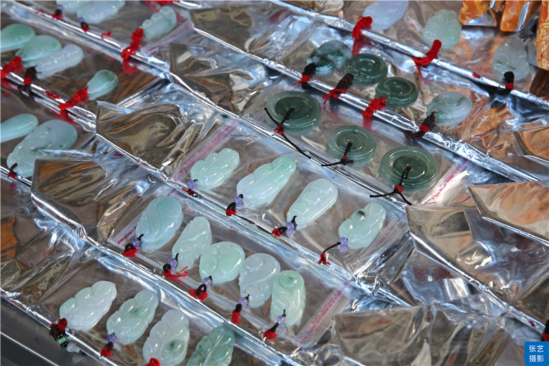 腾冲翡翠玉器市场,腾冲玉石老店