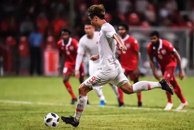 国足虐菜王,国足虐菜御用神锋