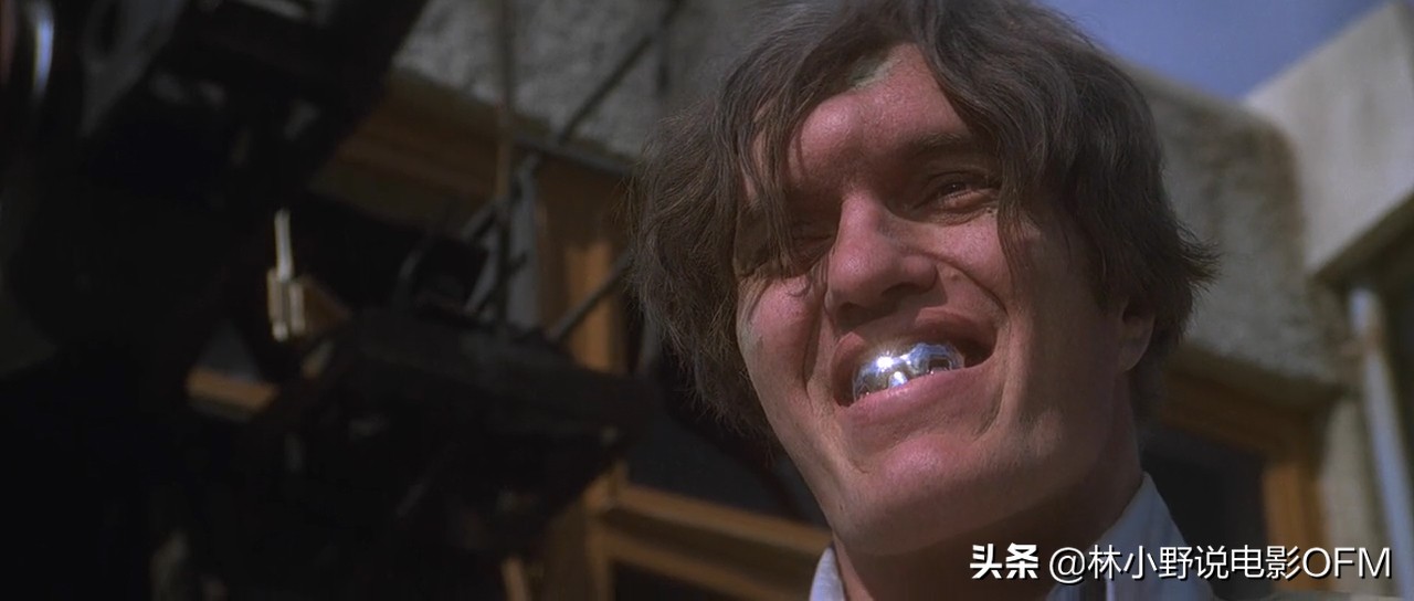 007大钢牙视频,007大钢牙咬死鲨鱼