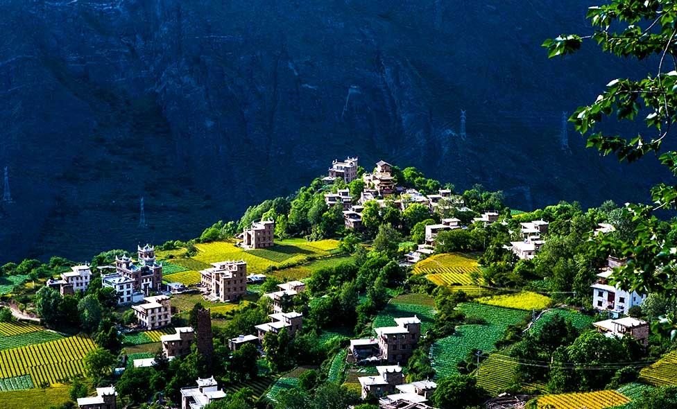 甘孜稻城亚丁景区圣水门优惠,甘孜免门票景点到什么时候