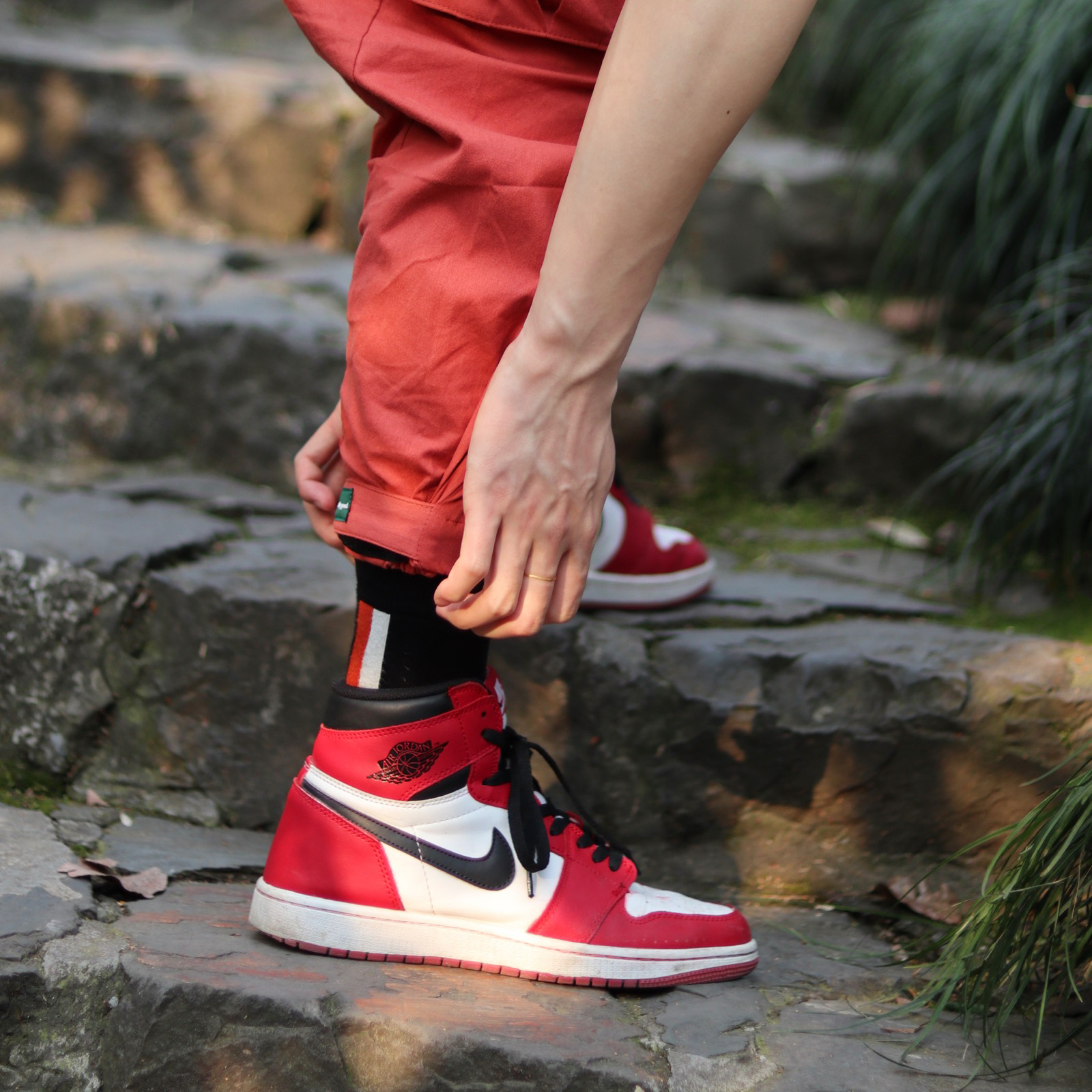 袜子180g有多厚,100块一双的袜子真的值得买吗