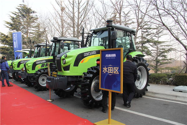 山东潍坊安丘萨丁重工有限公司,萨丁重工经销商发展大会