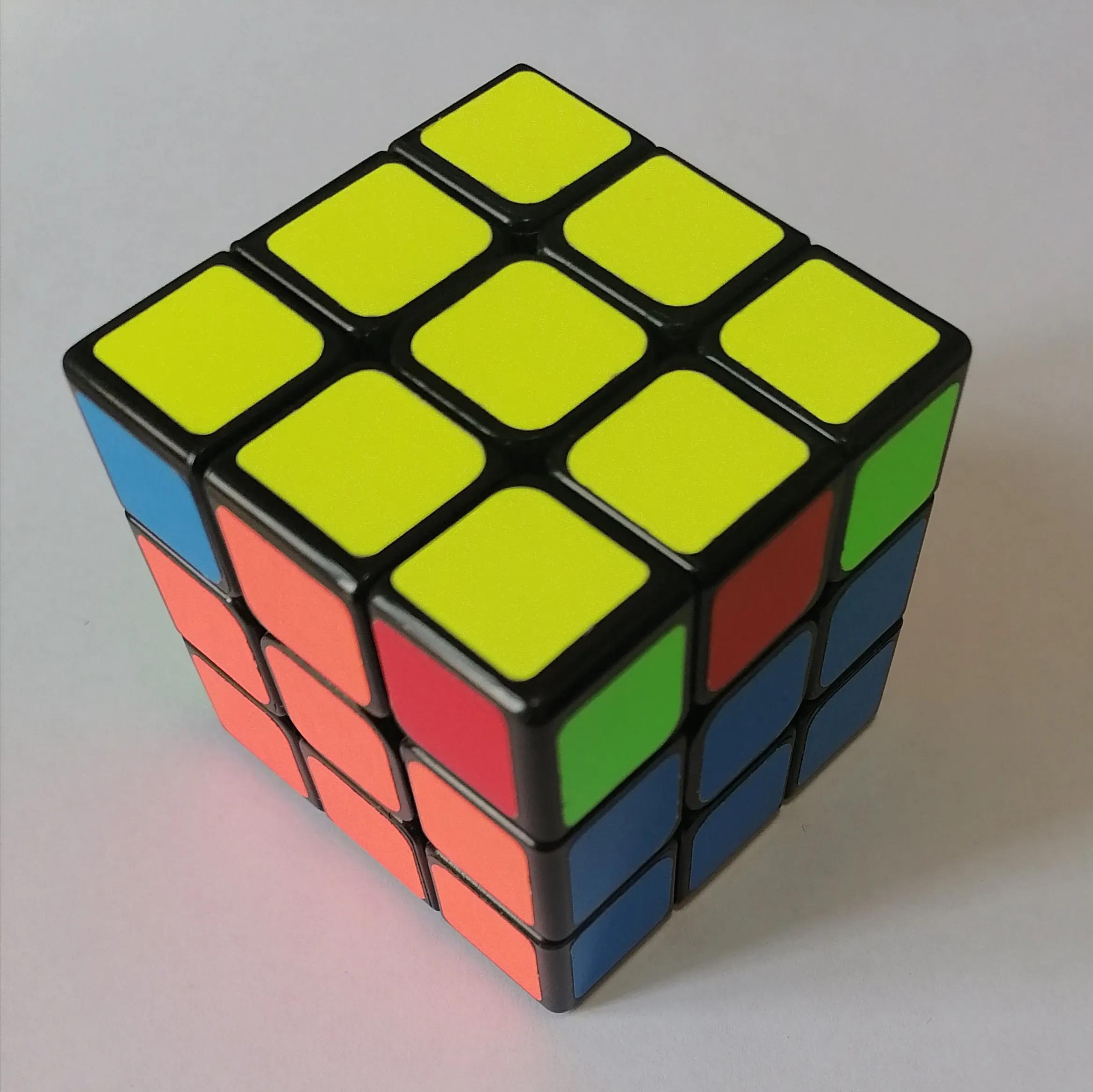 三阶魔方第一层复原最详细步骤,立方体魔方还原方法最简单