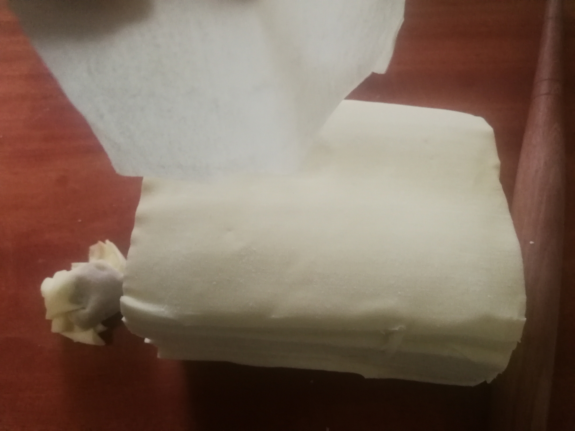 包好的馄饨防止粘连加什么粉,做馄饨皮为什么不能放蛋黄