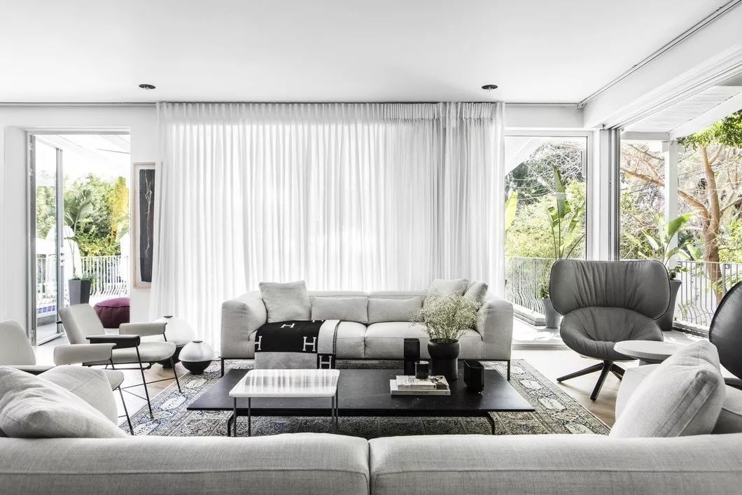 高级黑的家能有多酷,高级黑的家就是这么酷