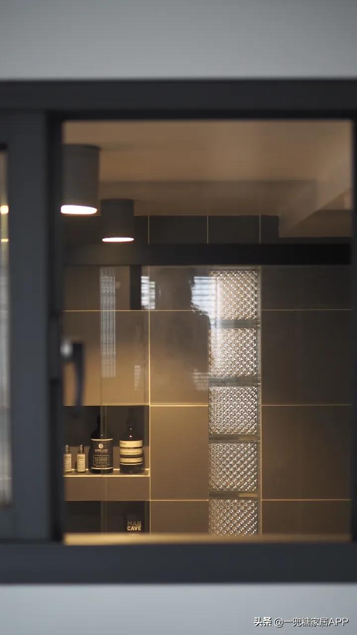 1.8米层高的房子,1.8米的个子住1.5米的房子