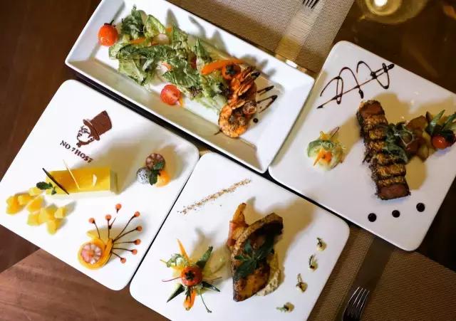 你好，让我们在东山的洋房街道来场不期而遇的邂逅