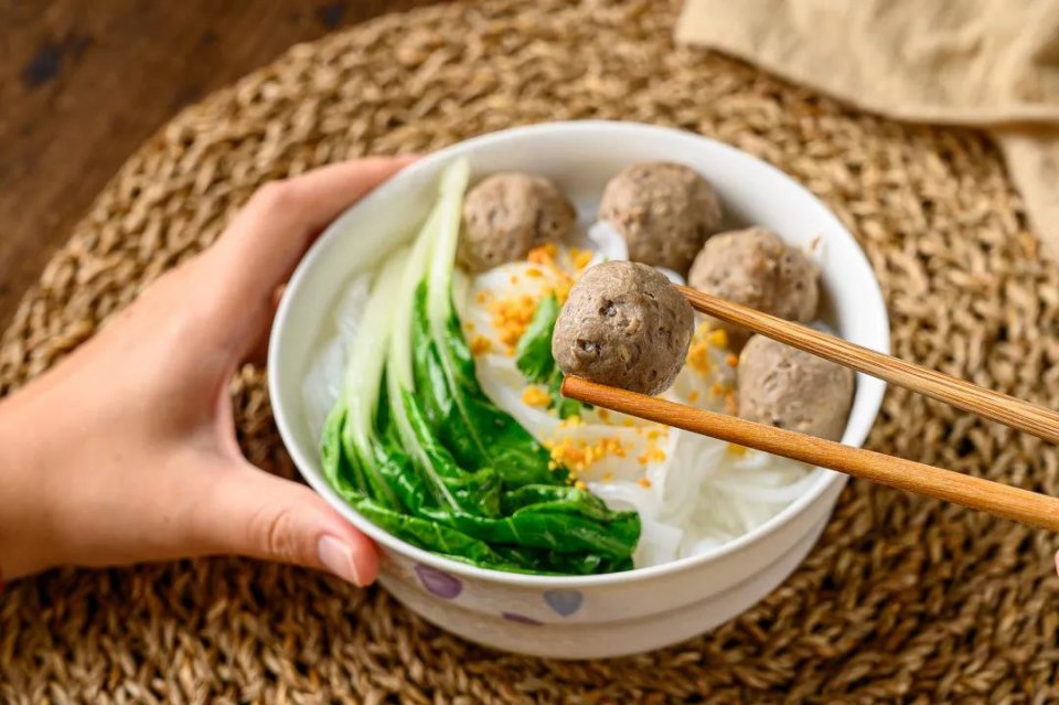 正宗潮汕牛肉丸推广视频,潮汕牛肉丸小哥揭秘内幕