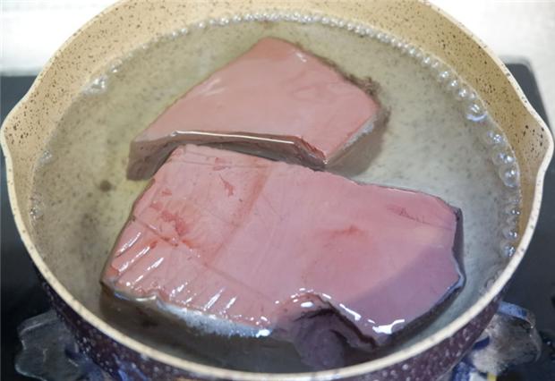 猪血做出来有腥味怎么补救,猪血怎么去除血水