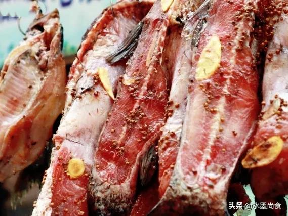 腌腊鱼要不要去除鱼鳞,腌制腊鱼的正确方法