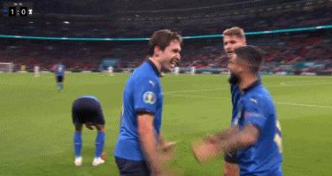 欧洲杯半决赛比分英格兰,历届欧洲杯决赛战况如何