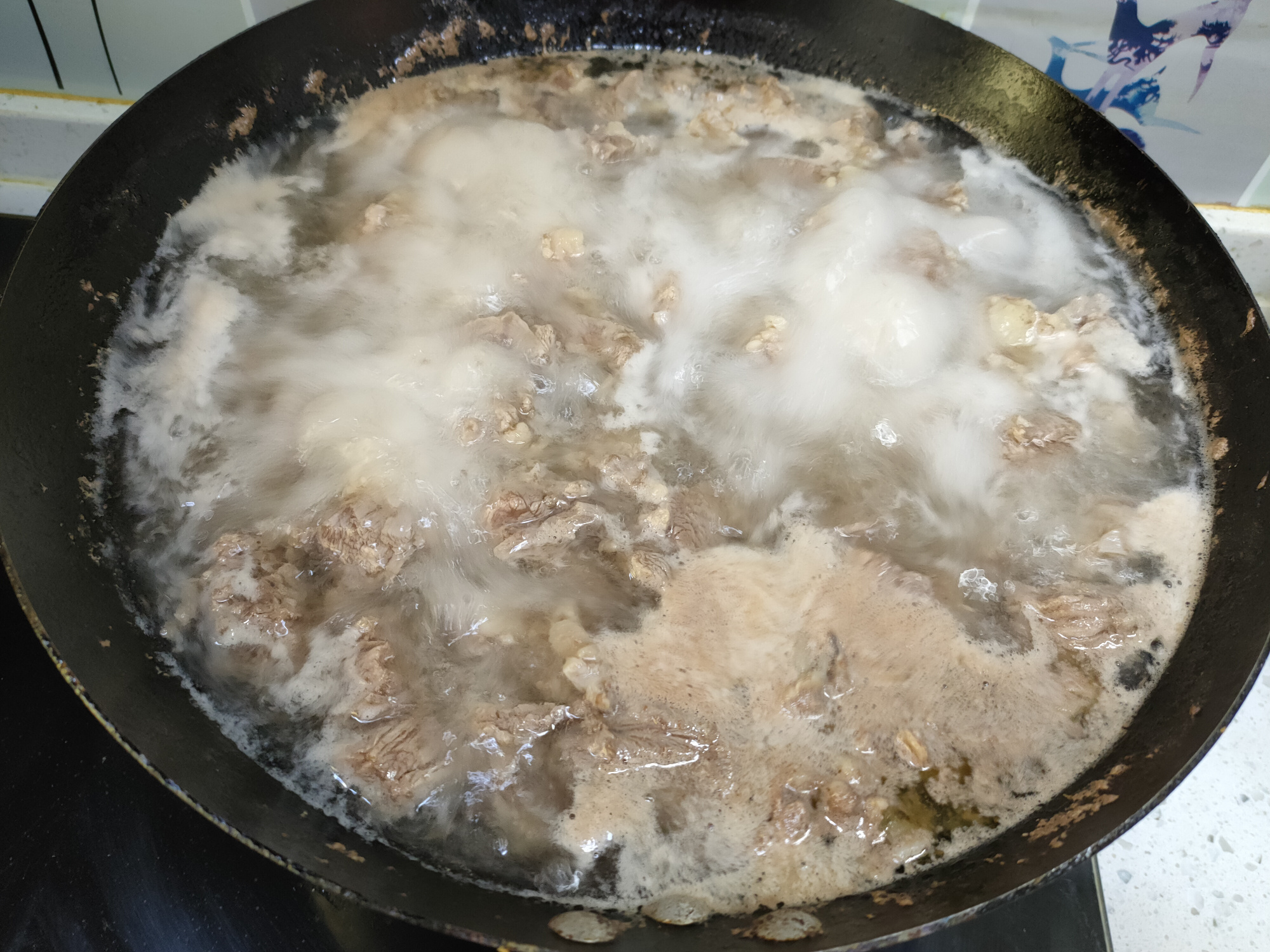 炖牛腩怎样不油,炖牛腩怎么不缩水