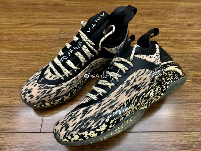 耐克曼巴精神球鞋,耐克科比5哪个配色最值钱