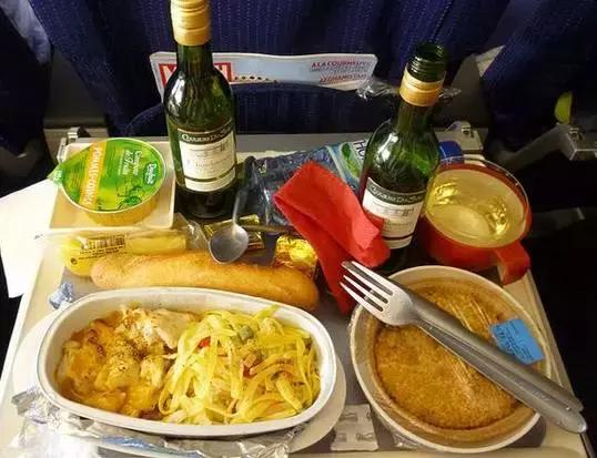 飞机餐哪家强？盘点全球「最好吃」的航空公司