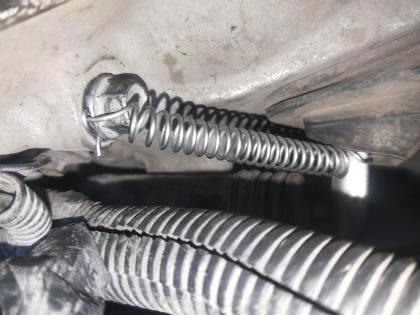 离合器异响解决方法,离合器异响自己解决