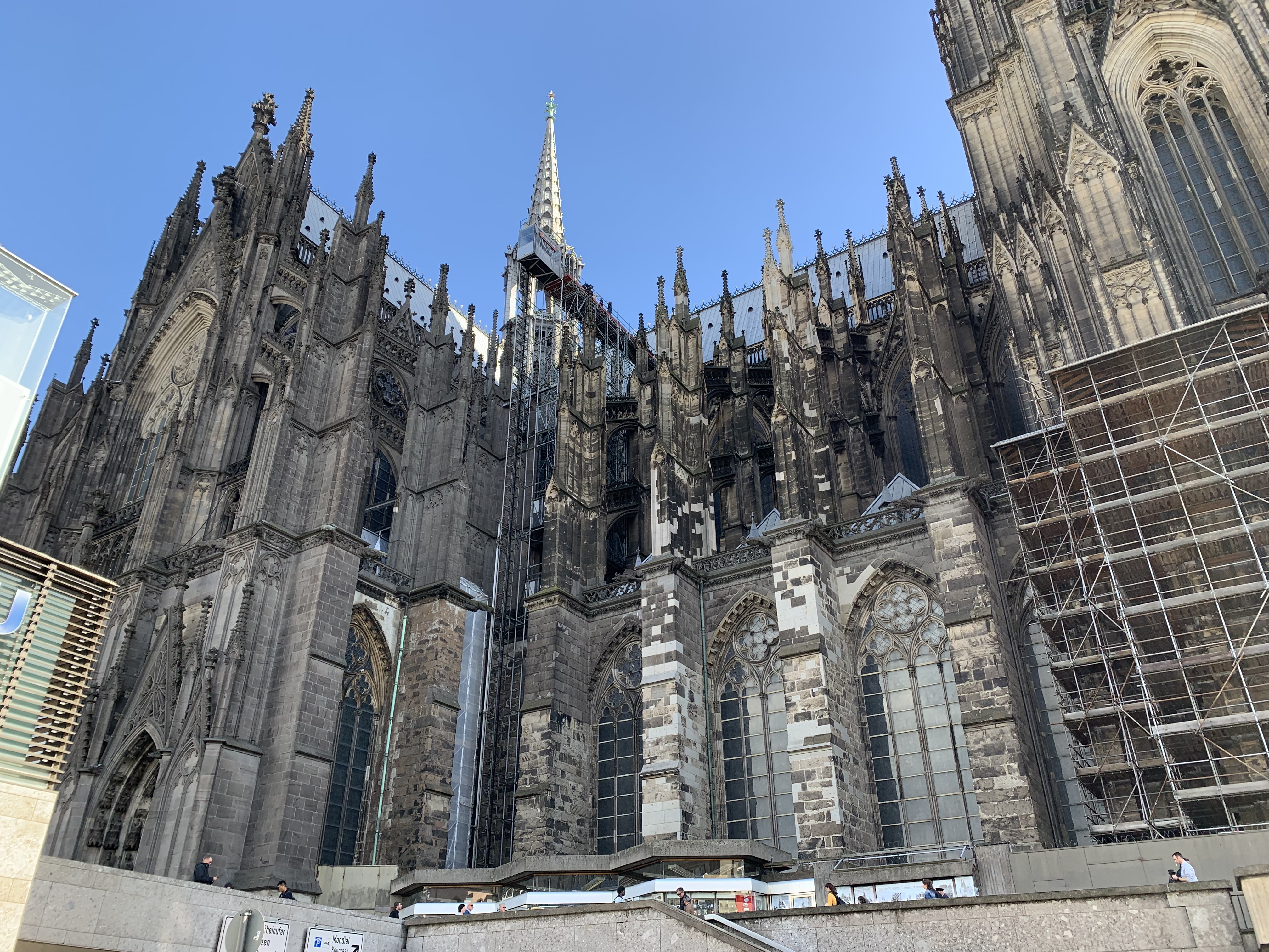 海外开银行账户需要什么条件,在国外开公司的利弊