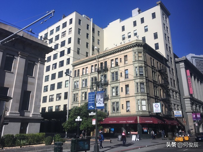 走街窜巷中的走是啥意思,走街窜巷探店