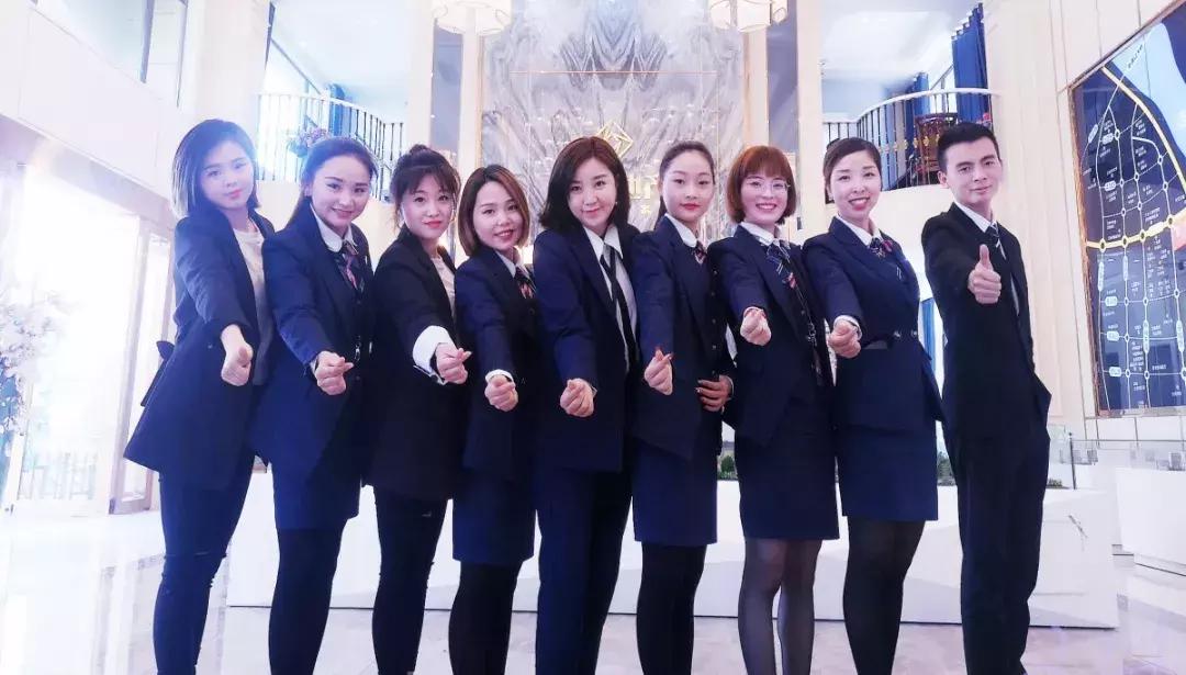 陈瑞庄心妍还有谁,庄心妍沈阳演唱会穿的红色西装