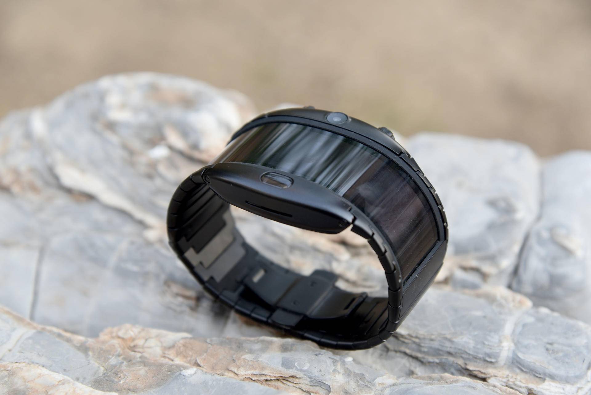 努比亚阿尔法怎么样了,努比亚阿尔法柔屏手表测评