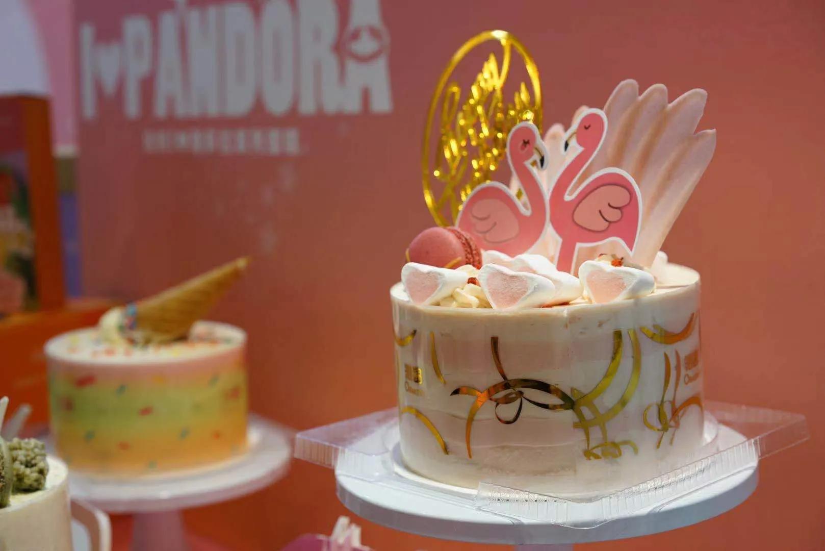 沁园潘多拉蛋糕,拆盒潘多拉