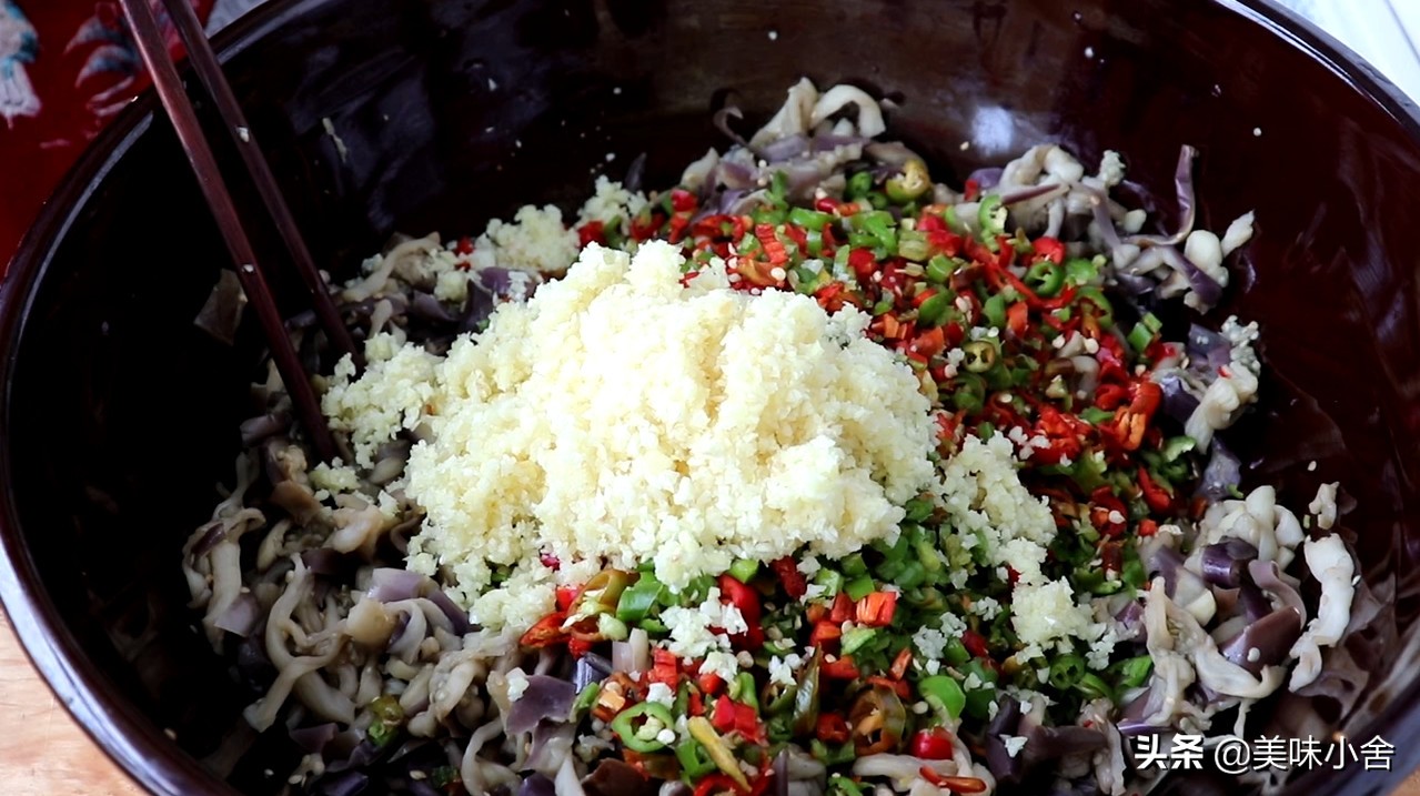 腌茄子蒜蓉茄子,茄子吃不完腌茄子怎么做