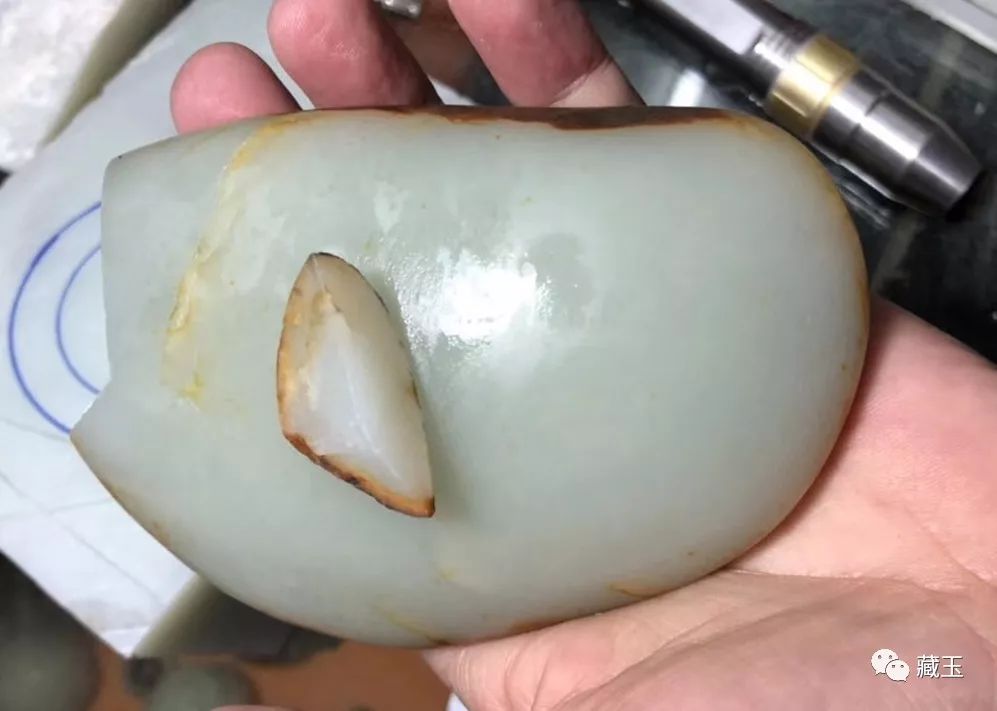 和田玉白度对比的方法,和田玉闪青怎么提白