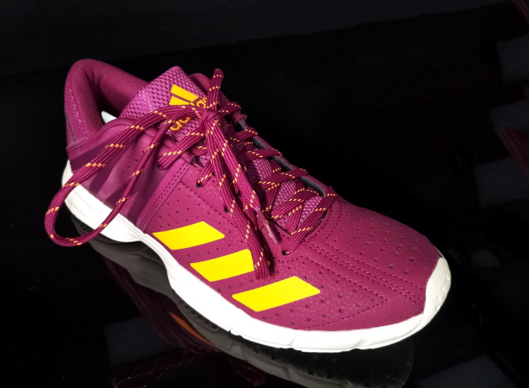 adidas荧光黑武士,adidas荧光绿版鞋子