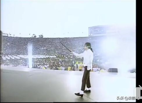 迈克尔杰克逊是世界音乐史第一人,迈克尔杰克逊被称为流行音乐之王