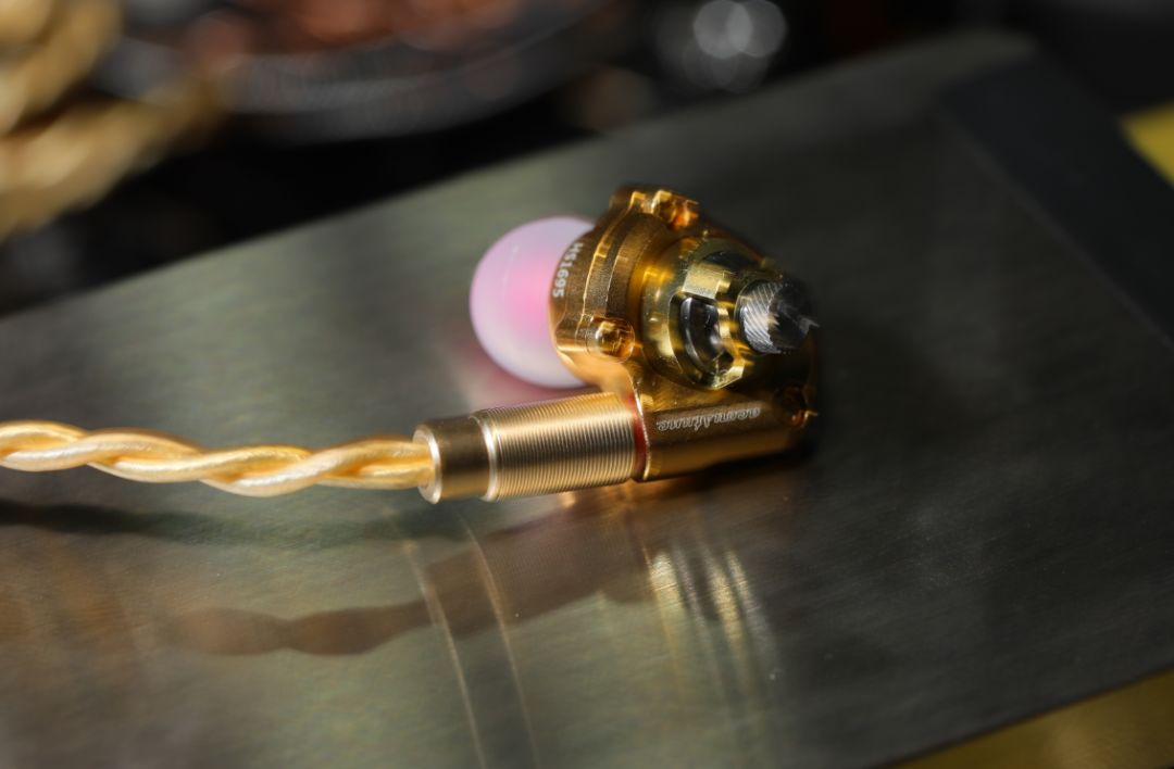 焕开箱丨冷门动圈日本AcoustuneHS1655CU1695Ti耳机两连开