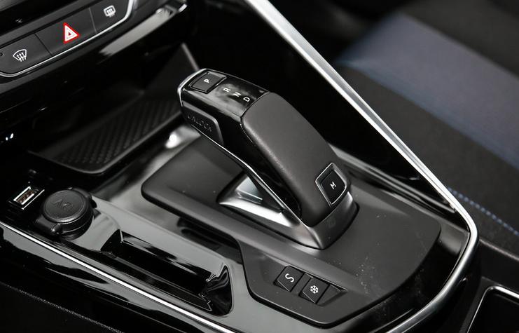 标致308还能值多少钱,标致308降价6万真的吗